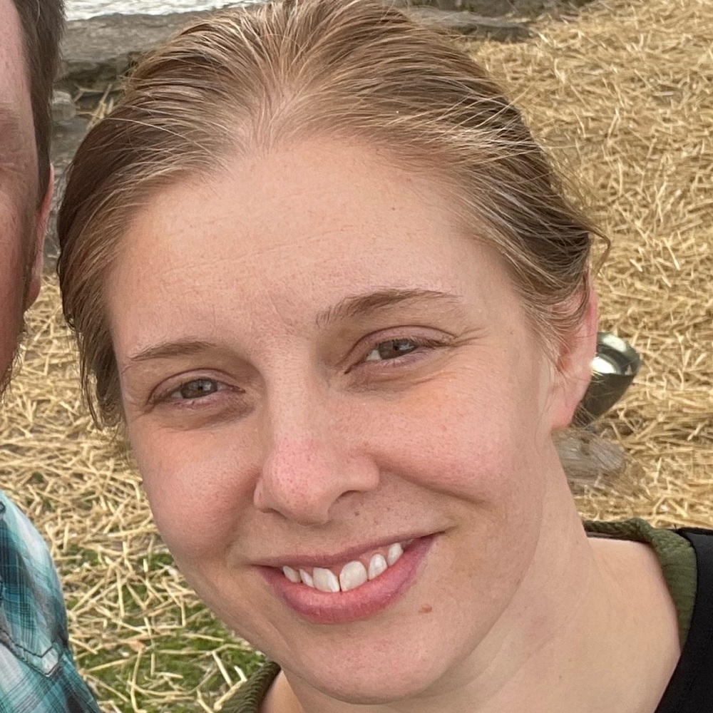 Meet your Posher, Mercedes